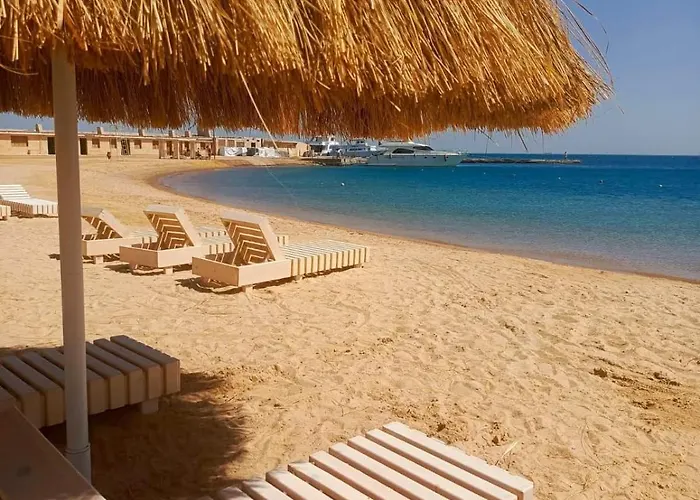 Appartement New In Avenue On Mamsha -private Beach&pool Hurghada