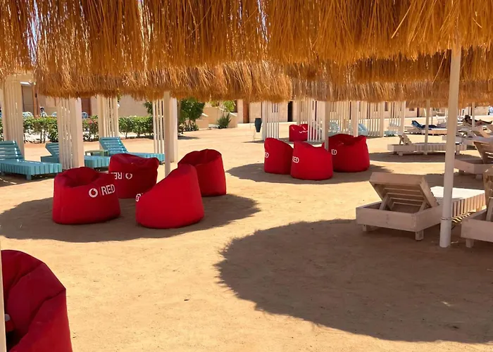 New In Avenue On Mamsha -private Beach&pool * Hurghada